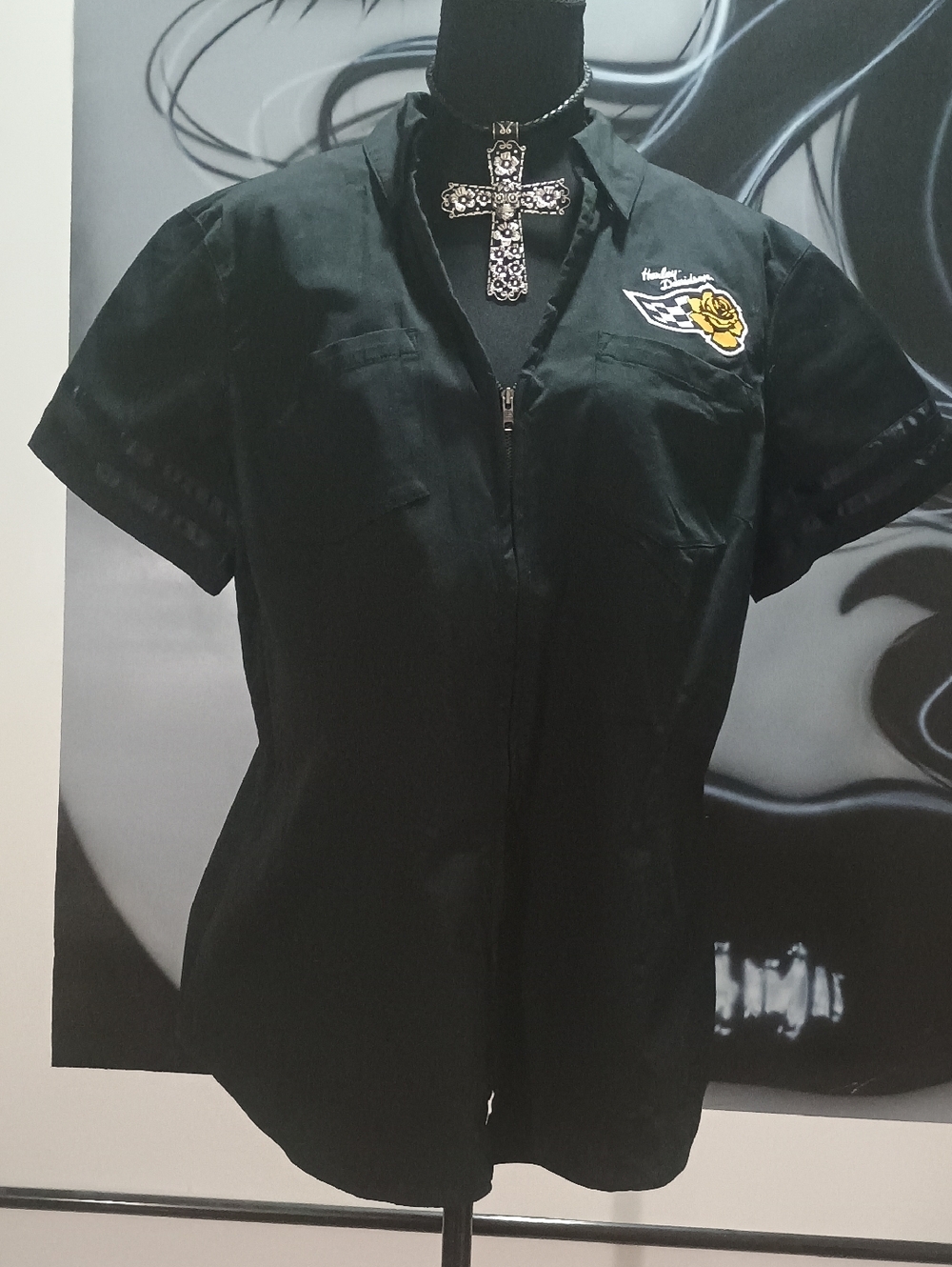 Harley-Davidson Black Zip Up Shirt with Yellow Patch. Size XL